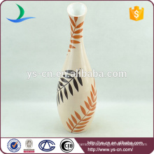 Keramik Vase Pflanzendes Design